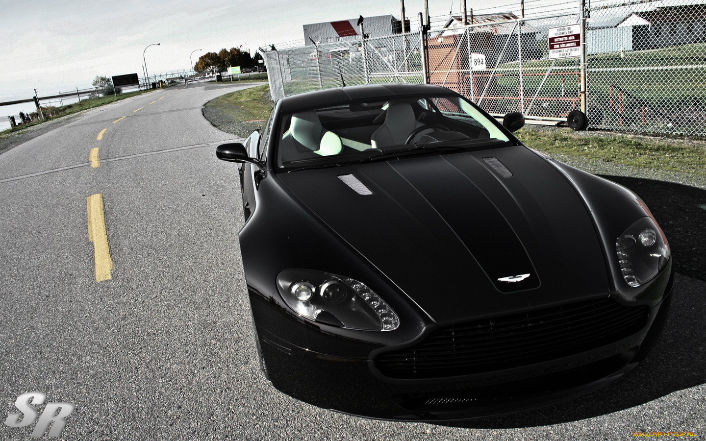 , aston, martin